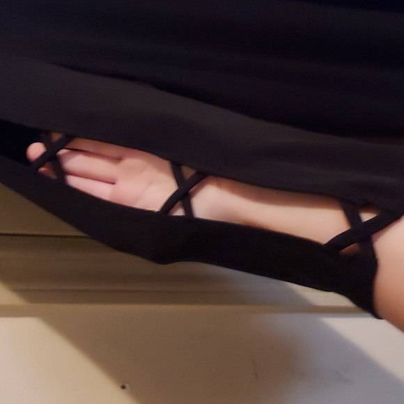 Top - Picture 2 of 2